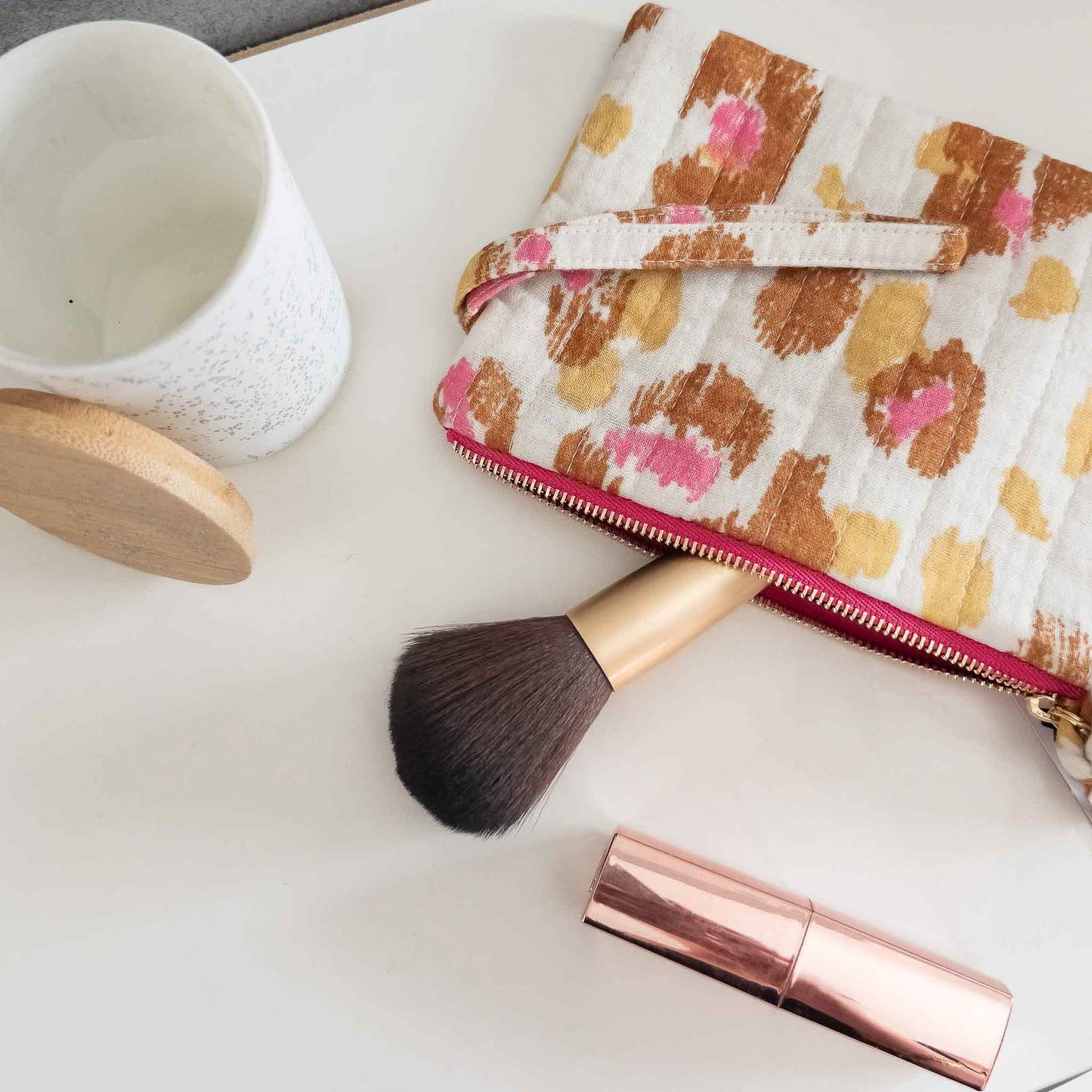POCHETTE M - Pink Leo