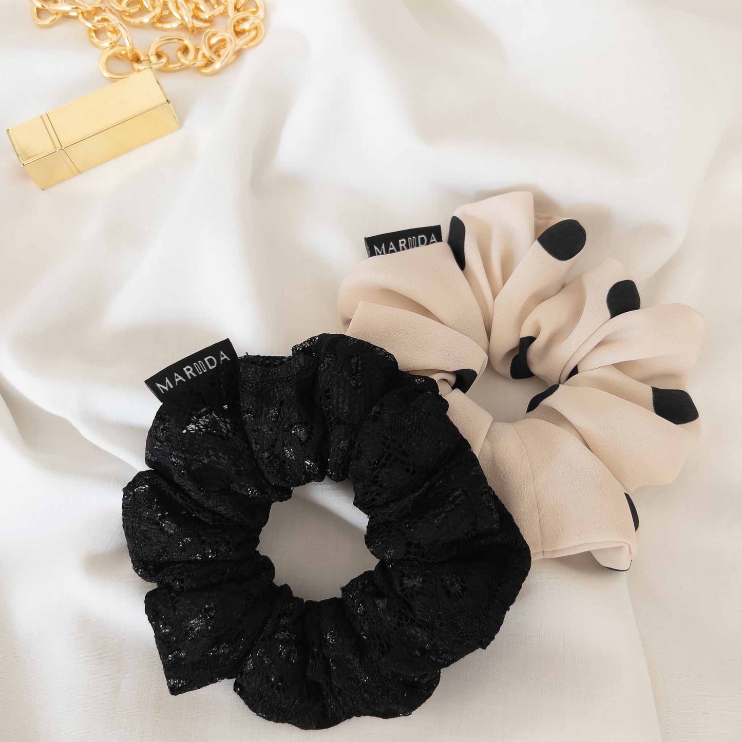 SET SCRUNCHIES - (Ac)conciati per le feste