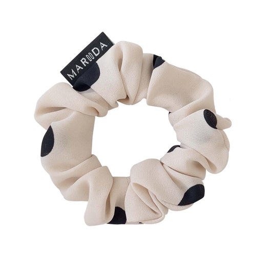 scrunchie midi in tessuto riciclato bianco e pois neri